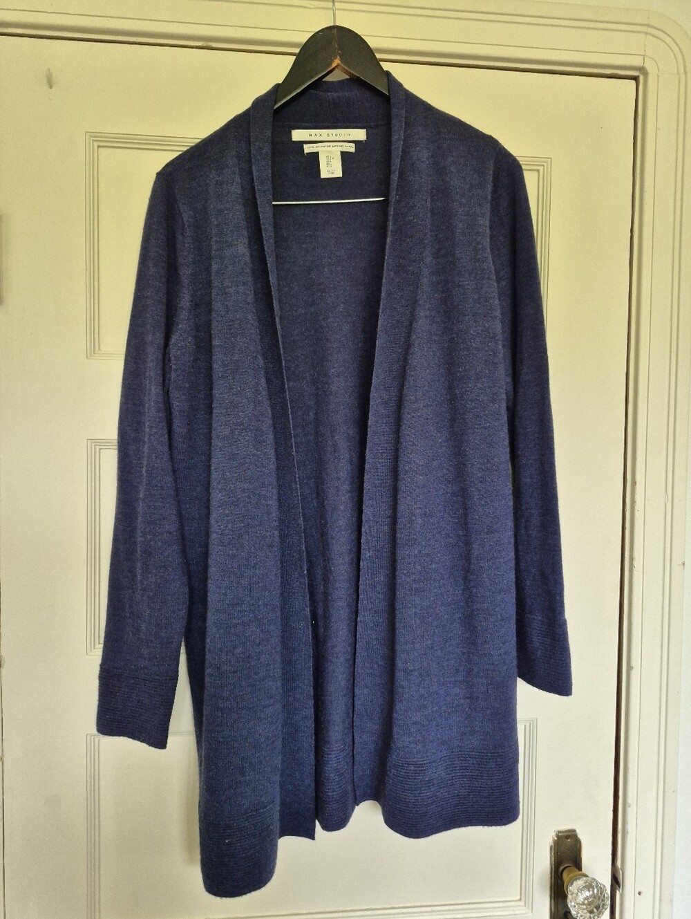100% Merino Wool Cardigan Size Large Dark Blue